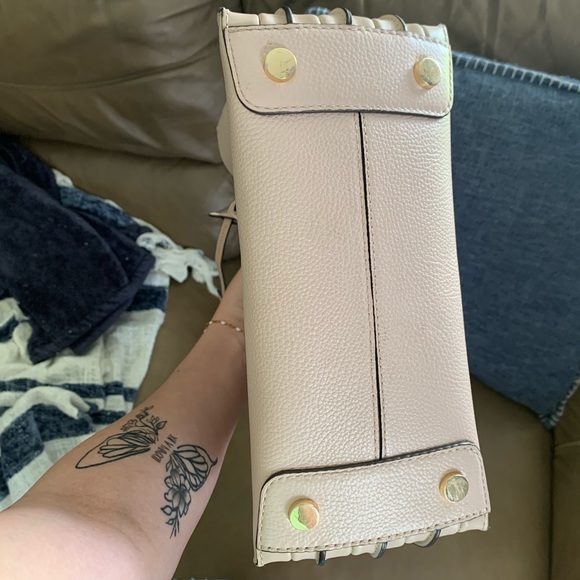 Michael Kors Mercer Tote - Picture 4 of 4